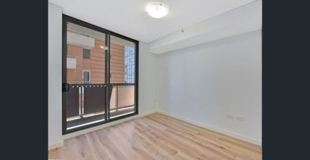 Modern 1-Bedroom Apartment with Study Nook in Prime Location - Electricity, Gas & Water Usage Included! - Photo 3