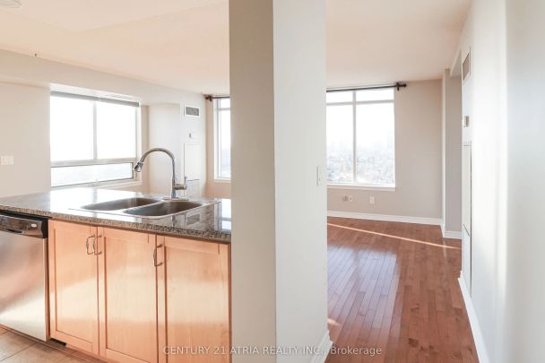 18 Kenaston Gardens #1309 - Photo 1