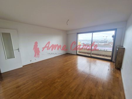 2 pièces de 53.22m² en étage avec balcon, cave et parking - Photo 4