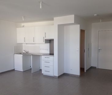 Location Appartement 2 pièces 45m² - Photo 3
