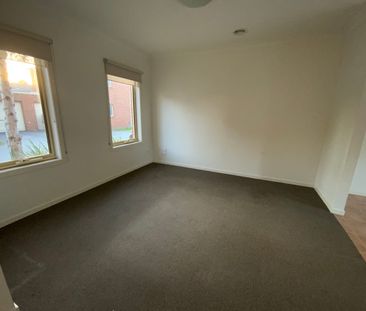 YOUNG AT HEART AND EASY LIVING - Photo 6