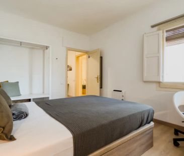 Double bed in Room in a shared 3-bedroom apartment for rent in Coll... - Photo 6