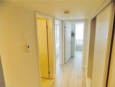 For Lease - 7 Applewood Lane Unit# 216, Toronto, Ontario - Photo 2