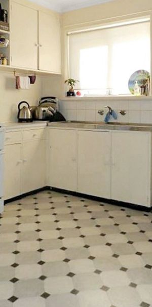 CLOSE TO HOSPITAL - NEAT UNIT - Photo 1