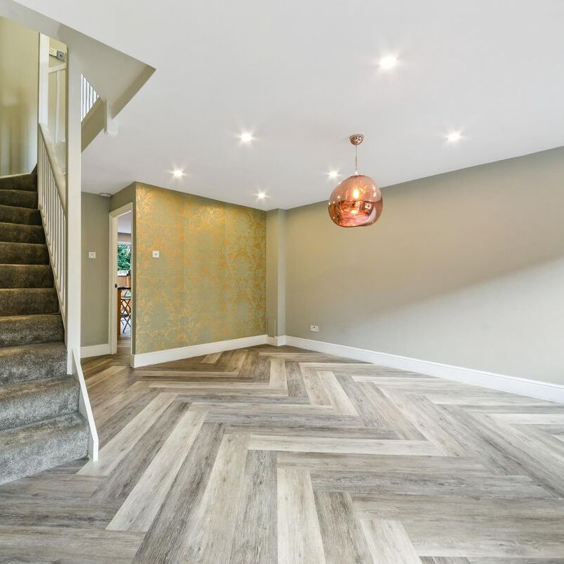 House to rent in Ferguson Close, E14 - Photo 1