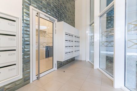 location Appartement T1 DE 38m² À MARSEILLE - Photo 2