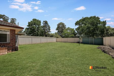 Spacious 4-Bedroom Family Home in Quiet Wattle Grove Cul-de-Sac - Photo 5