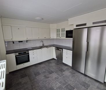 Svärdsgatan 16A - Foto 1