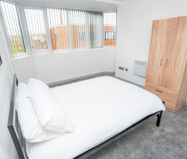 Prospect Hill, Redditch - Photo 5