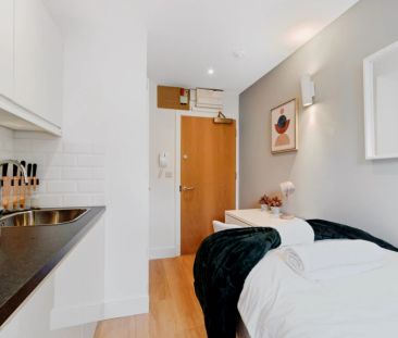 Tiny Studio in Very Central Location - Photo 1