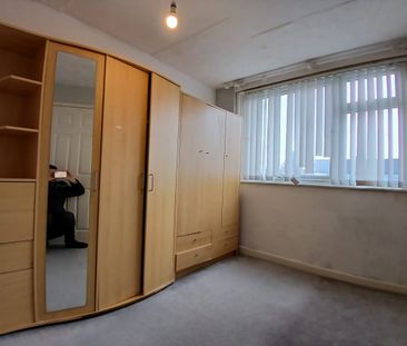 Farnham Drive, Manchester, M44 6DG - Photo 3