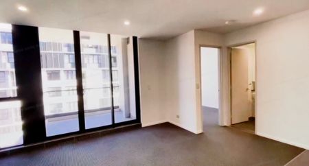 1 bed 1 bath*204 - Photo 2