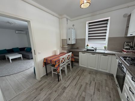 Inchiriere garsoniera mobilata in Avantgarden3 Brasov - Fotografie 4