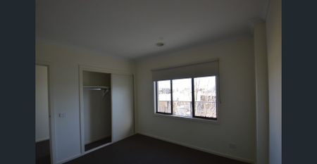 Modern 2 bedroom townhouse - Photo 5