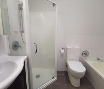 Birkenhead, 46 Colonial Road - Photo 1