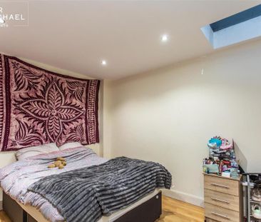 4 bedroom terraced house to rent - Photo 5