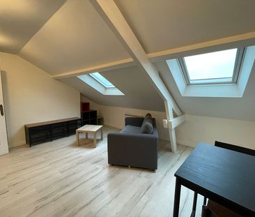 Location Appartement 3 pièces - Photo 3