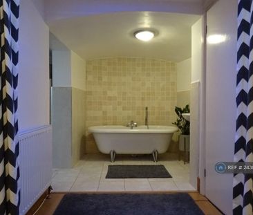 2 bedroom maisonette to rent - Photo 5