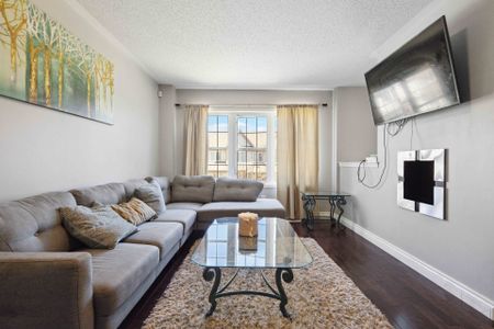 For Lease - 26 Farmstead Drive, Clarington, Ontario - Photo 2