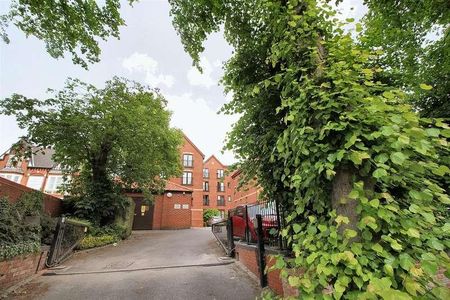 Vivian Avenue, Sherwood Rise, Nottingham, NG5 - Photo 2