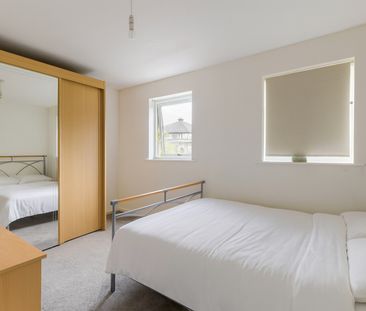 2 Bed Flat, Taeping Street, E14 - Photo 4