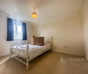 3 bedroom terraced house to rent - Photo 5