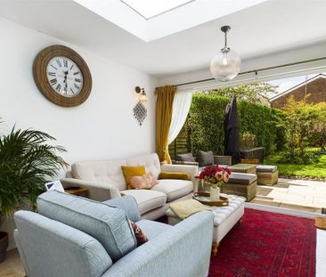 3 bedroom semi-detached house to rent - Photo 3