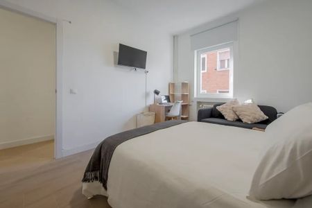 Paseo de la Castellana, Madrid, Community of Madrid 28046 - Photo 5