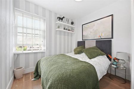 3 bedroom house in Marylebone - Photo 2