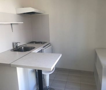 Location Appartement 1 pièce 16m² - Photo 5