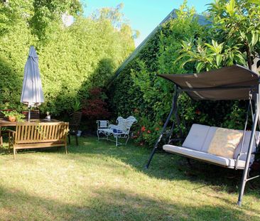 Fully Furnished Home in Prime Mount Waverley Location - Photo 2