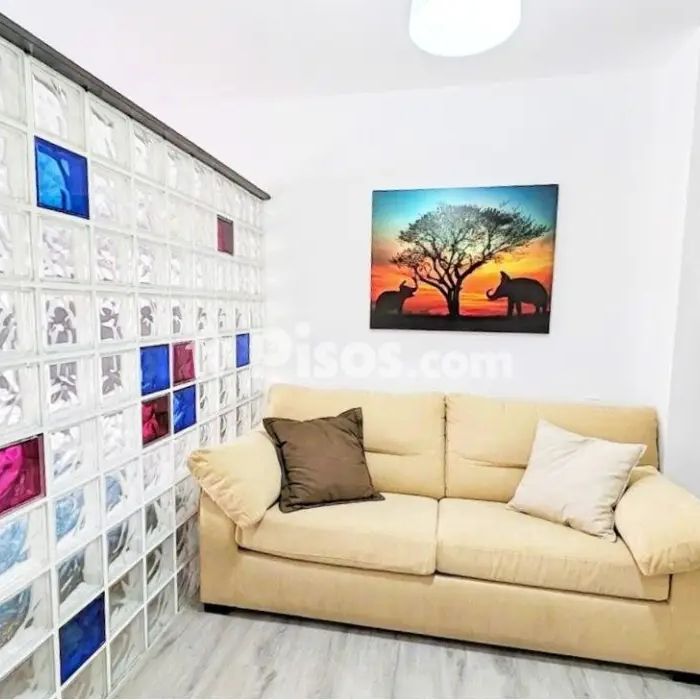 Estudio en alquiler en Calle de Nicolás Estévanez, cerca de Calle de Tomás Miller - Photo 1