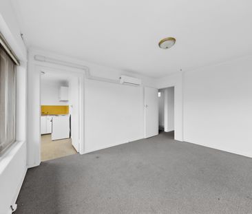 2/14 May Road, Toorak VIC 3142 - Apartment For Rent | Domain - Photo 5