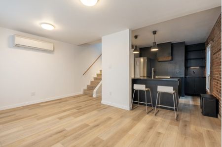 For Lease - 41 Burlington Street Unit# 1, Hamilton, Ontario - Photo 2