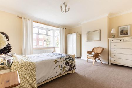 2 bed flat to rent in Danby Gardens, Heaton, NE6 - Photo 2