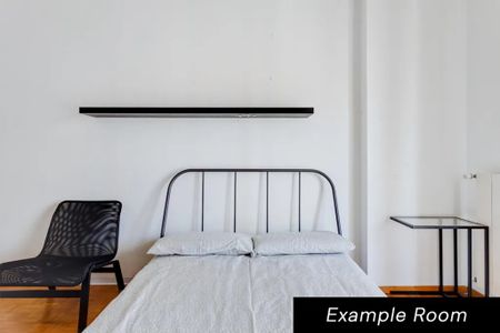 Via Curtatone, Milan, Lombardy 20122 - Photo 3