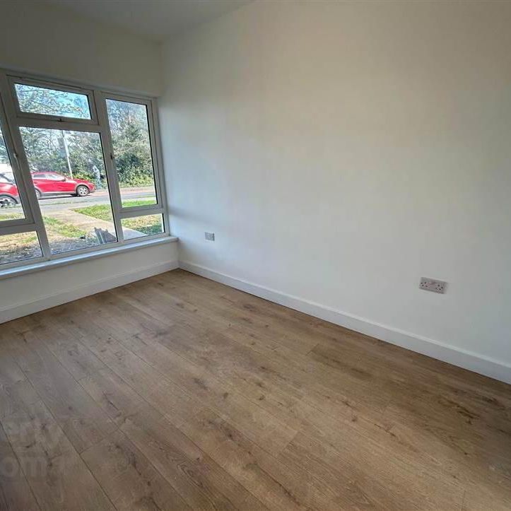 136 Bloomfield Road South - Photo 1
