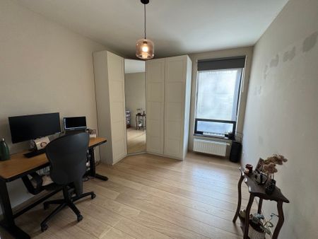 Ruim gelijkvloers 3 slpk appartement met terras en zicht op groen in hartje Bornem - Foto 5