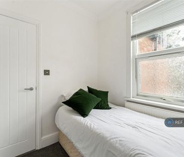 3 bedroom terraced house to rent - Photo 6