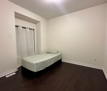 For Lease - 185 Hayrake Street, Brampton, Ontario - Photo 6