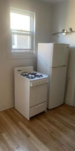 1 1/2 - Montréal (Le Plateau Mont-Royal) - 900 $/mois - Photo 4