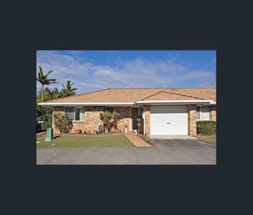 Private & Spacious 2 Bedroom Townhouse! - Photo 4