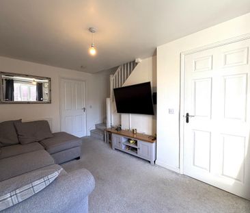 2 bedroom semi-detached house to rent - Photo 2