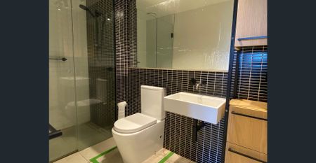 Spacious Amazing 1 Bedroom + Study Apartment FOR RENT - Photo 3