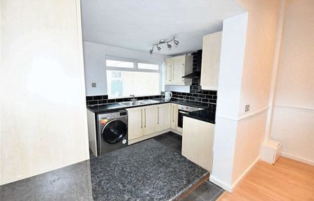 Leigh Road, Worsley, M28 - Photo 3