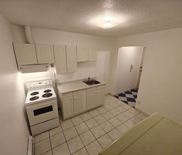 For Lease - 492 Kerr Street Unit# 9, Oakville, Ontario - Photo 5