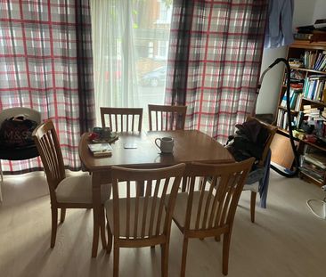 3 Bed Terraced House, Westbere Road, NW2 - Photo 2