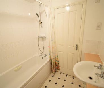 2 bedroom house to rent - Photo 1