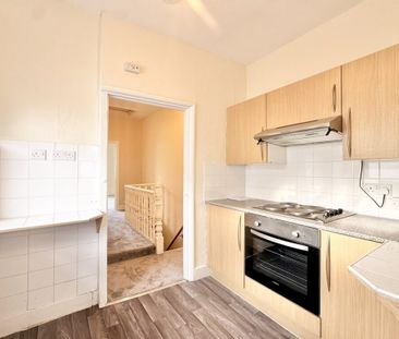 1 bed Flat Stromness Road, SS2 - Photo 3