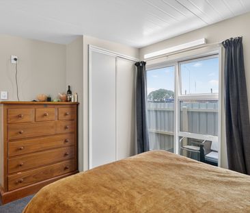 Modern 1-Bedroom Standalone Home - Prime New Brighton Location - Photo 4